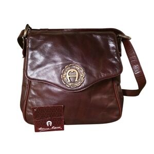 Vintage Aigner‎ Burgundy Leather Crossbody Shoulder Bag Flap Style No 7760